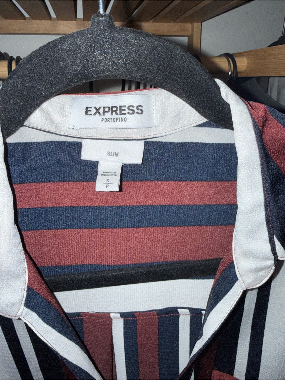 Express Portofino Striped Button Down - Picture 4 of 4